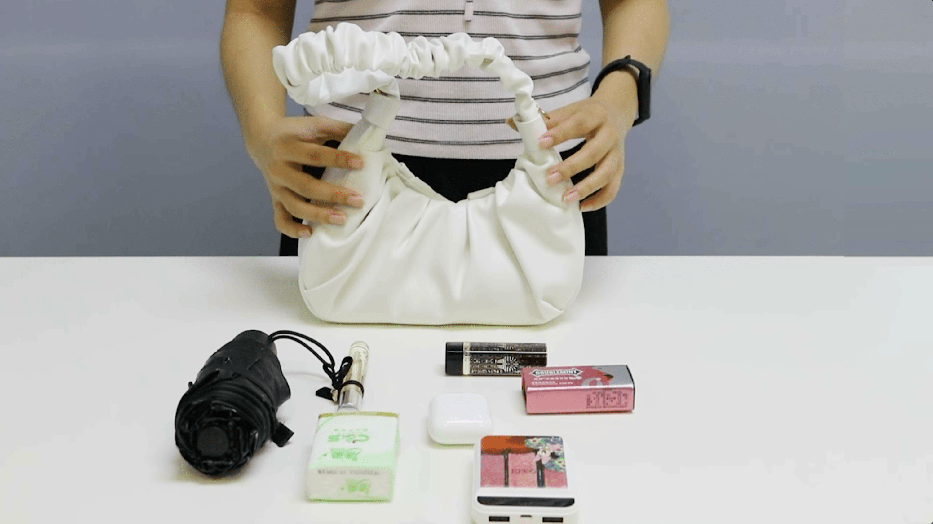 The second example of Petite Simone's Sponsored Brand Video ads, featuring the Sofii bag in a different color.